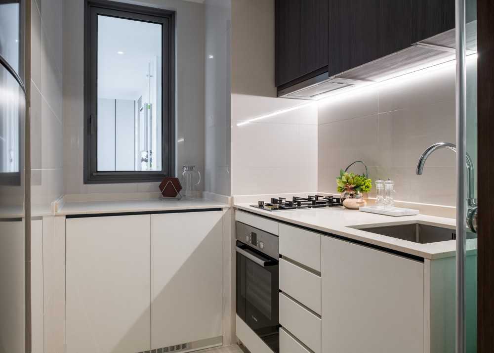 Modern Kitchen with Kitchen Island and Breakfast Counter