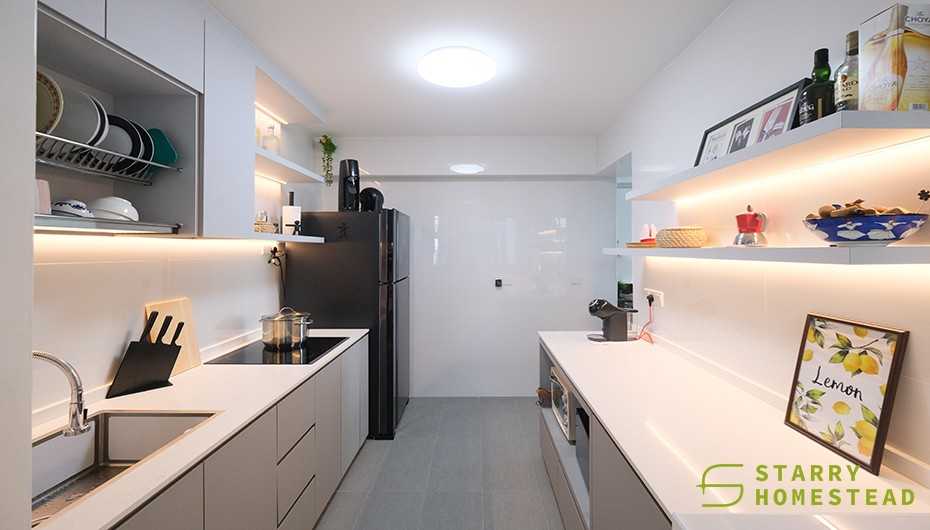 Modern Kitchen with Vanity Counter and Kitchen Cabinets
