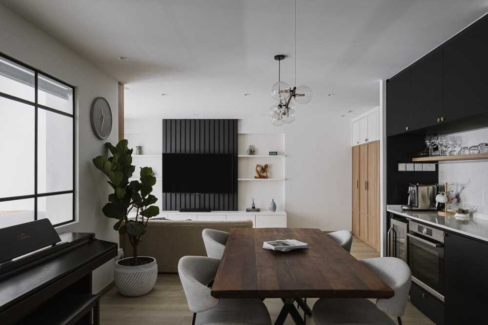 Modern Dining Room with Countertop and Drop Light