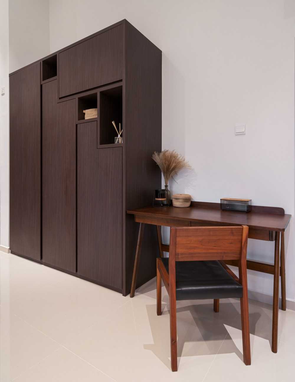 Modern Entryway with Seating Bench and Console Table