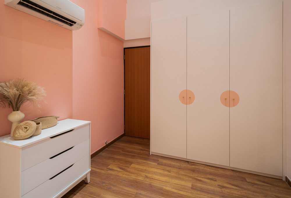 Modern Kids Room with Bookshelf and Platform Bed