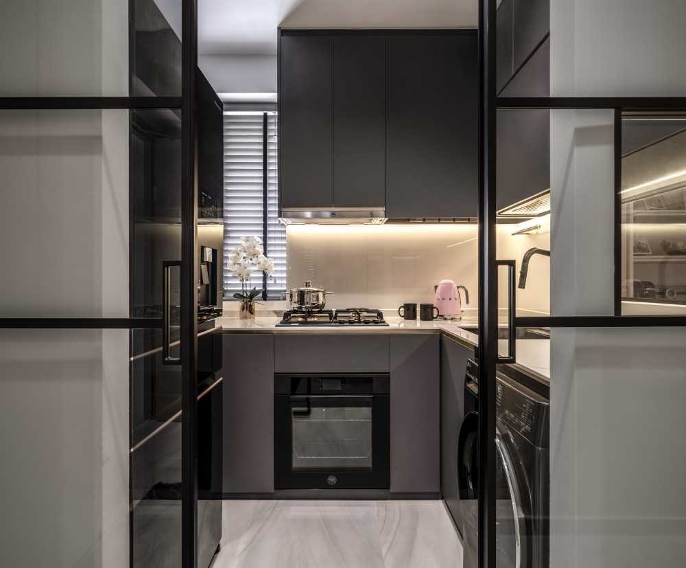 Modern Kitchen with Countertop and Kitchen Window