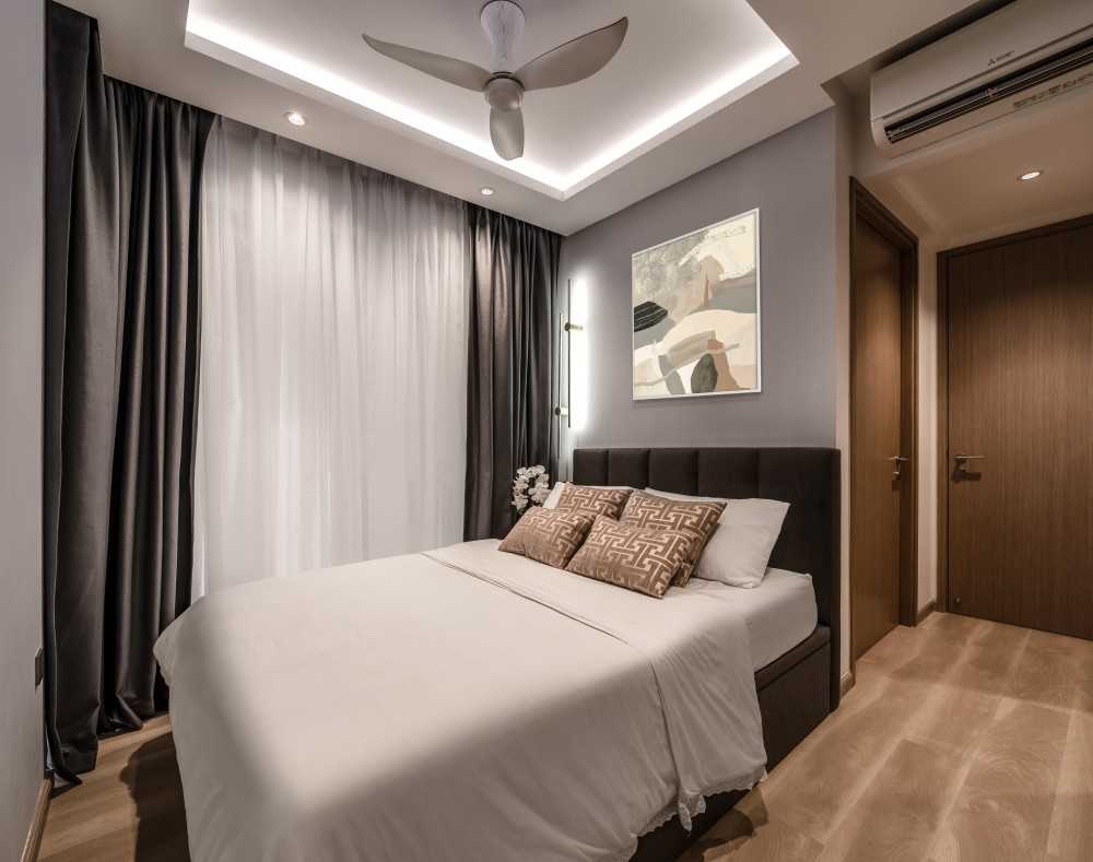 Modern Bedroom with Cove Lighting and Lighting