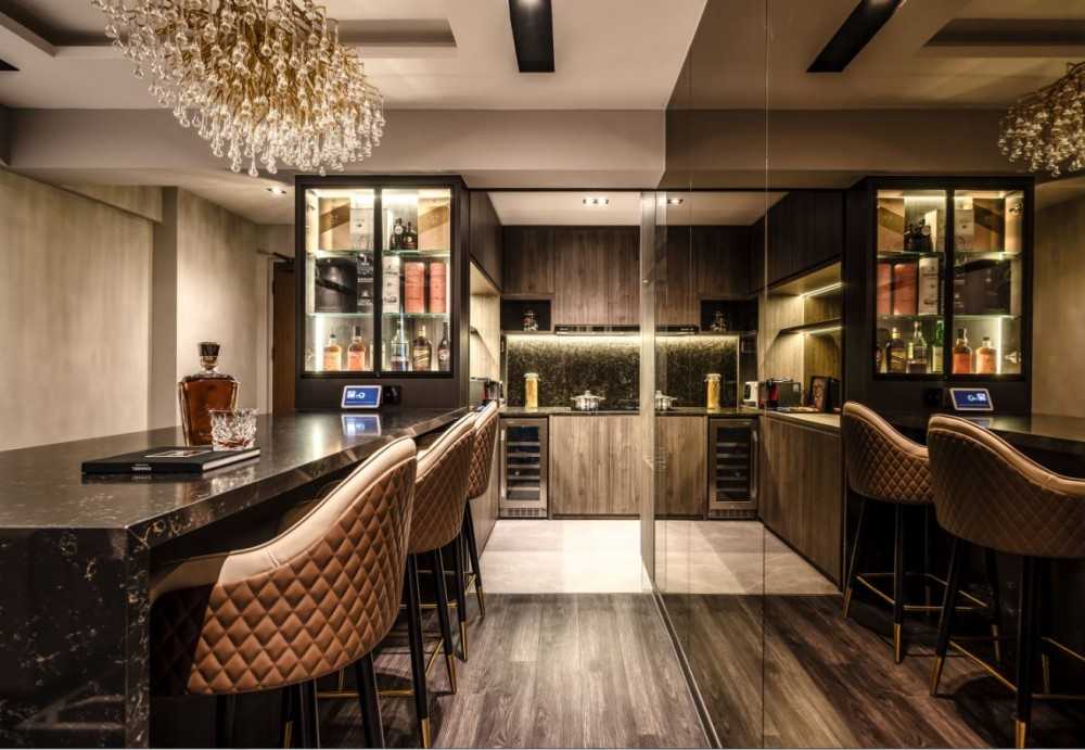 Modern Dining Room with Chandelier and Dining Table