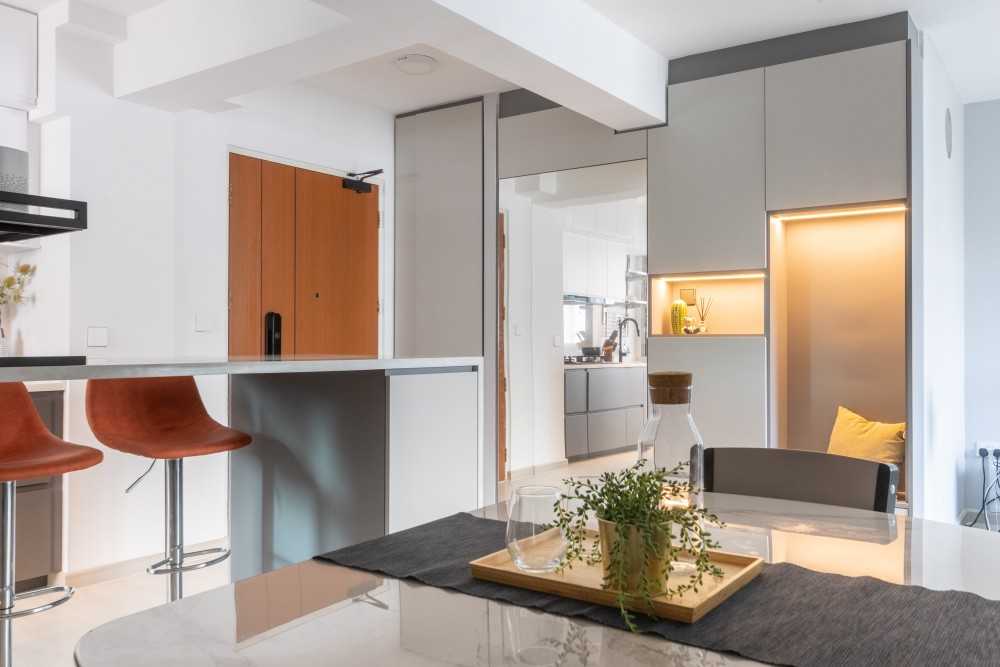 Minimalist Entryway with Mirror and Kitchen Island
