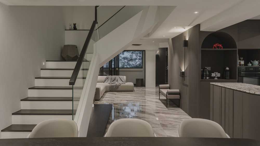 Modern Foyer with Bar Counter and Sofa