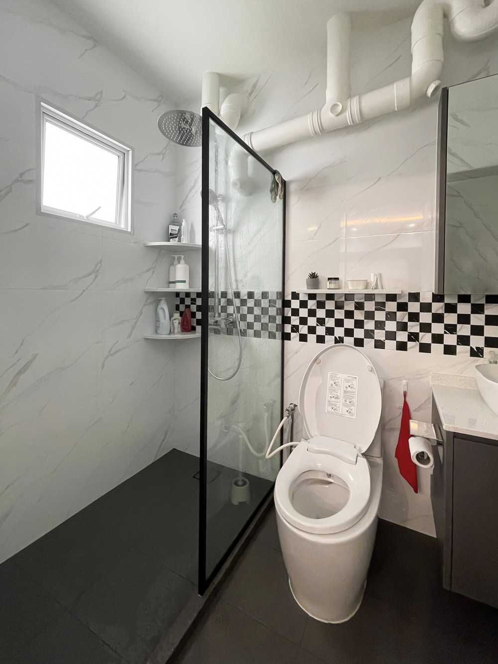 Scandinavian Bathroom with Mirror and Shower Screen