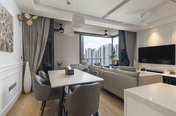 Scandinavian Dining Room with Drop Ceiling and Dining Table