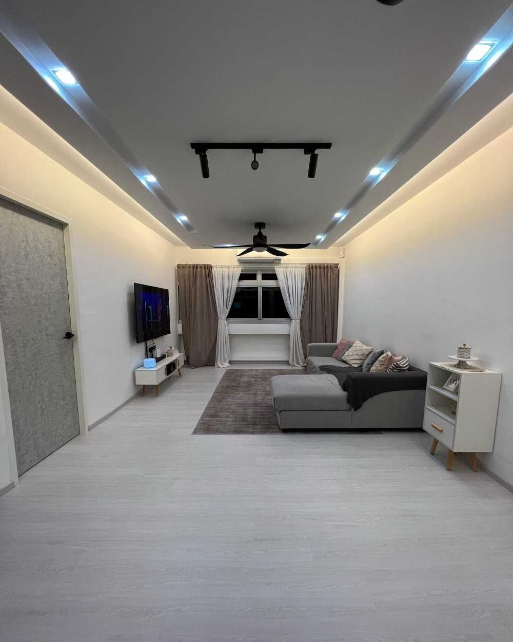 Minimalist Living Room with Vinyl Flooring and Drop Ceiling