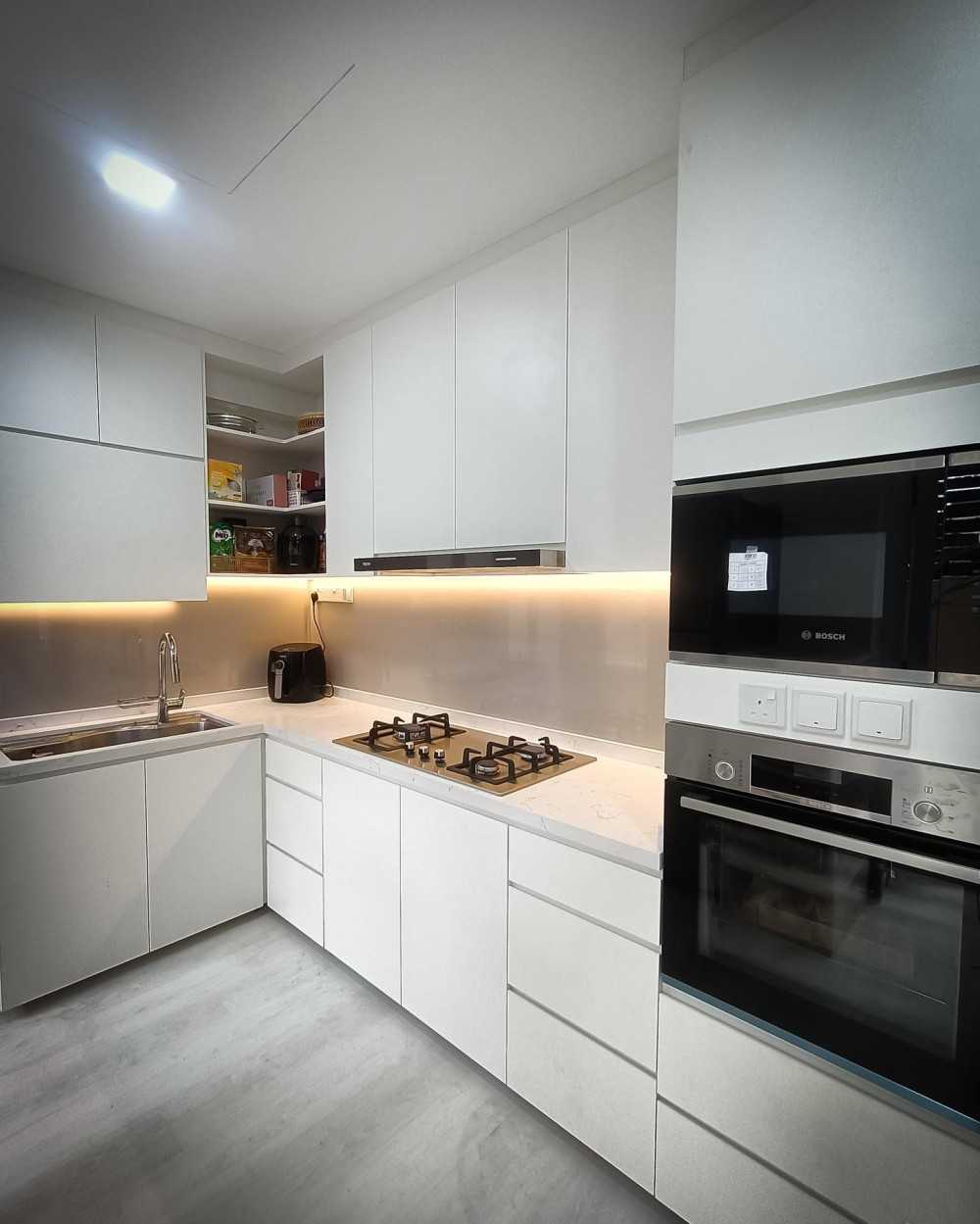 Minimalist Kitchen with Countertop and Vinyl Flooring