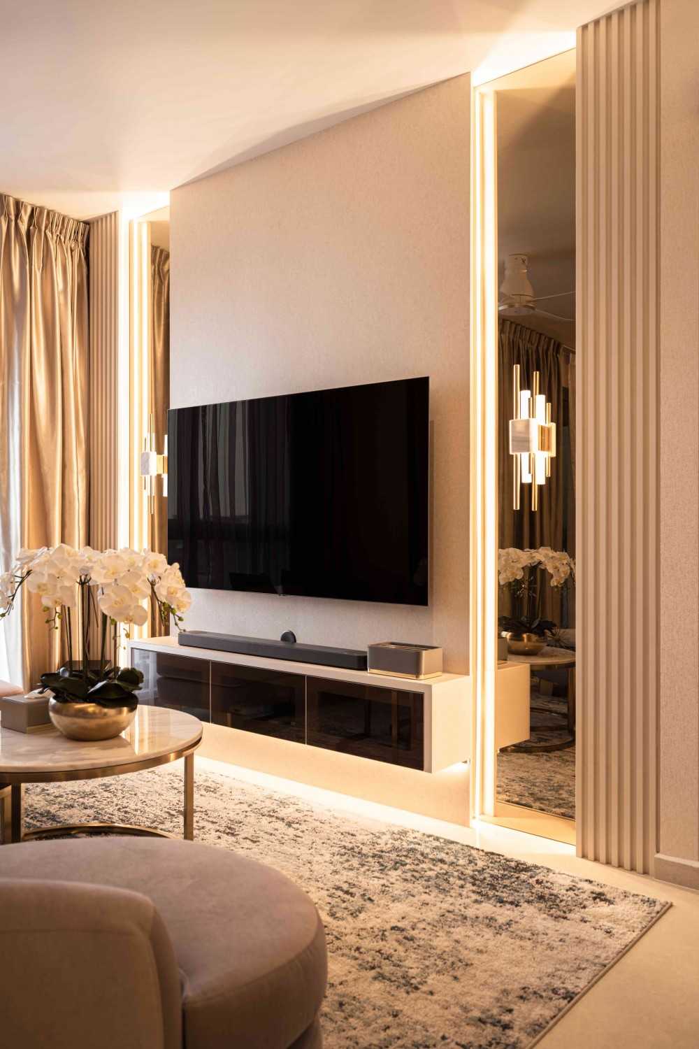 Modern Living Room with Mirror and Cove Lighting