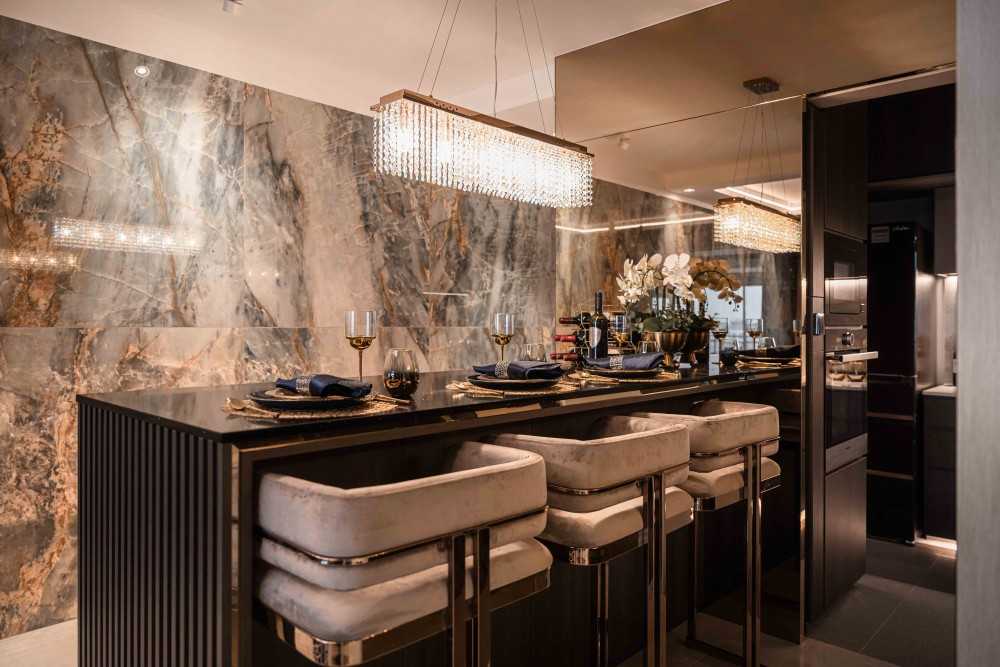 Modern Kitchen with Open Kitchen and Breakfast Counter