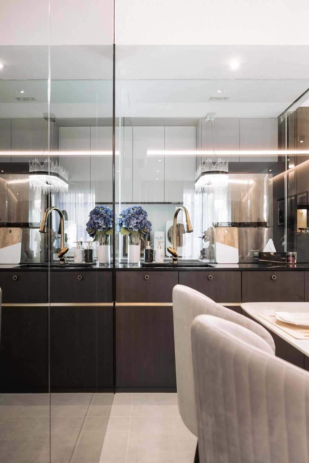 Modern Kitchen with Countertop and Kitchen Window