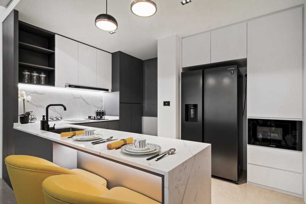 Contemporary Kitchen with Kitchen Island and Open Kitchen