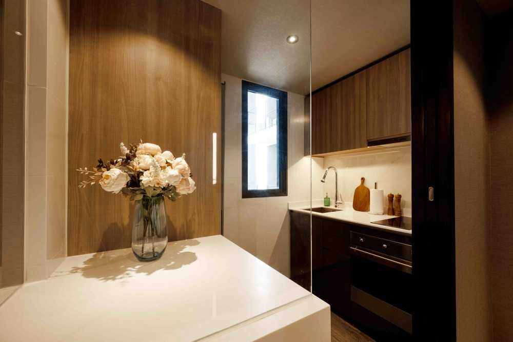 Eclectic Kitchen with Countertop and Breakfast Counter