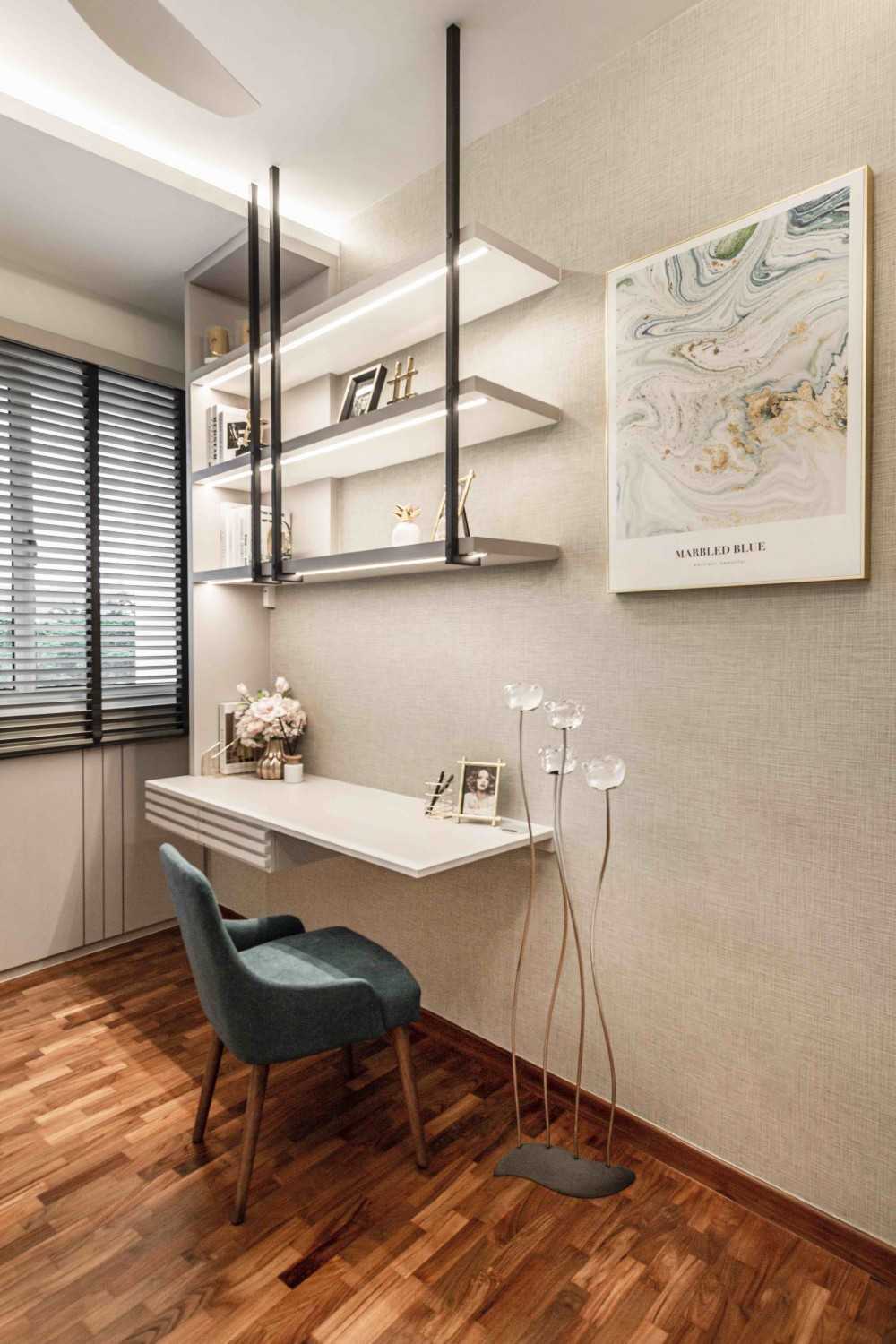 Transitional Study with Bookshelf and Cove Lighting