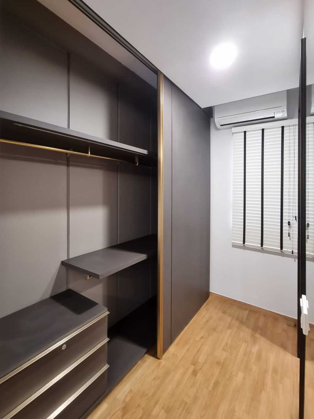 Scandinavian Bedroom with Wardrobe and Sliding Wardrobe