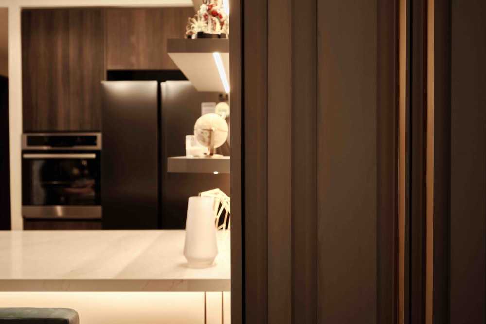 Modern Kitchen with Kitchen Island and Open Kitchen