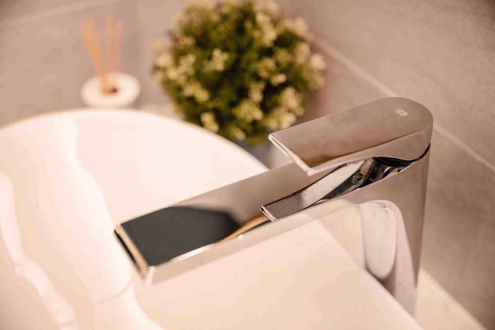 Eclectic Bathroom with Mirror and Bathroom Storage