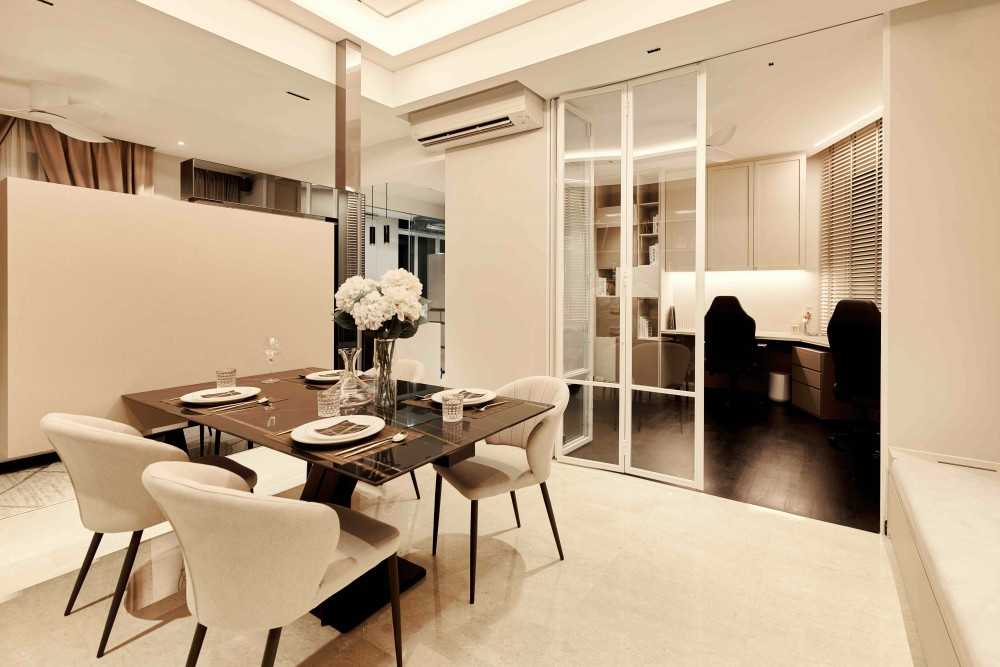Modern Dining Room with Dining Table and Dining Chairs