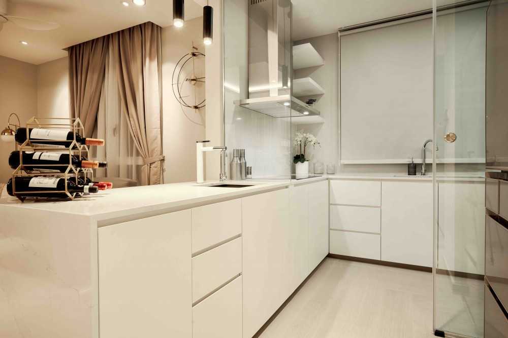 Modern Kitchen with Countertop and Open Kitchen