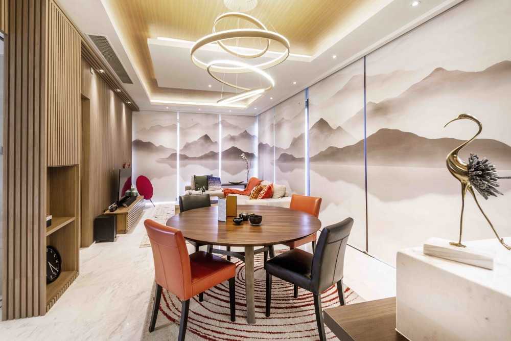 Asian Dining Room with Dining Table and Dining Chairs