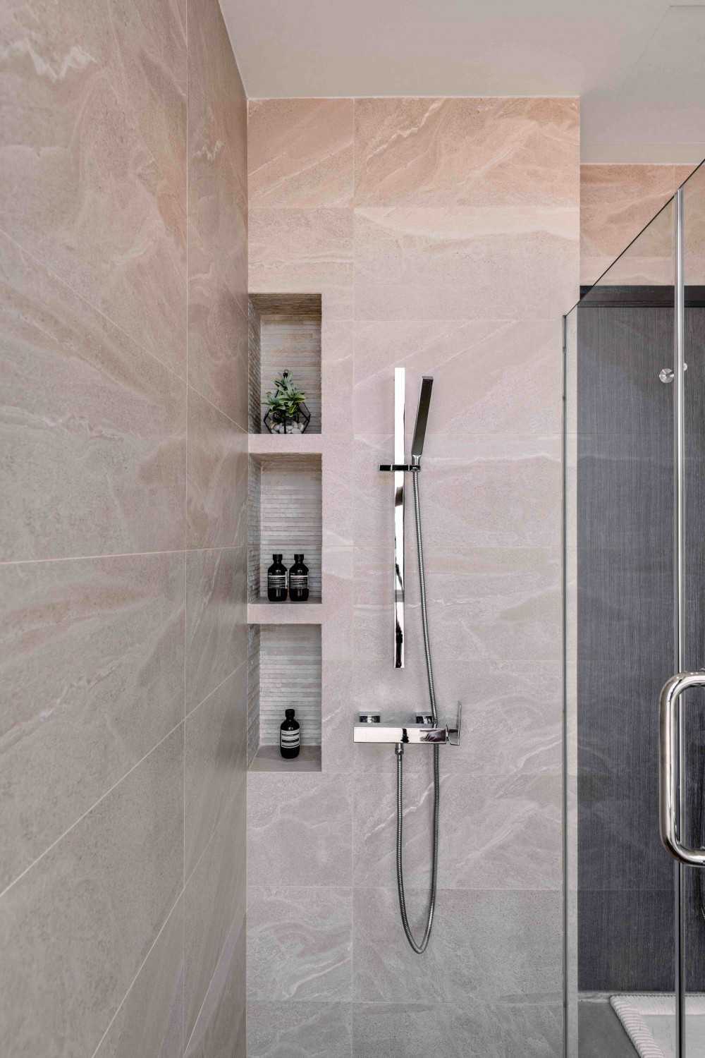 Modern Bathroom with Mirror and Shower Screen