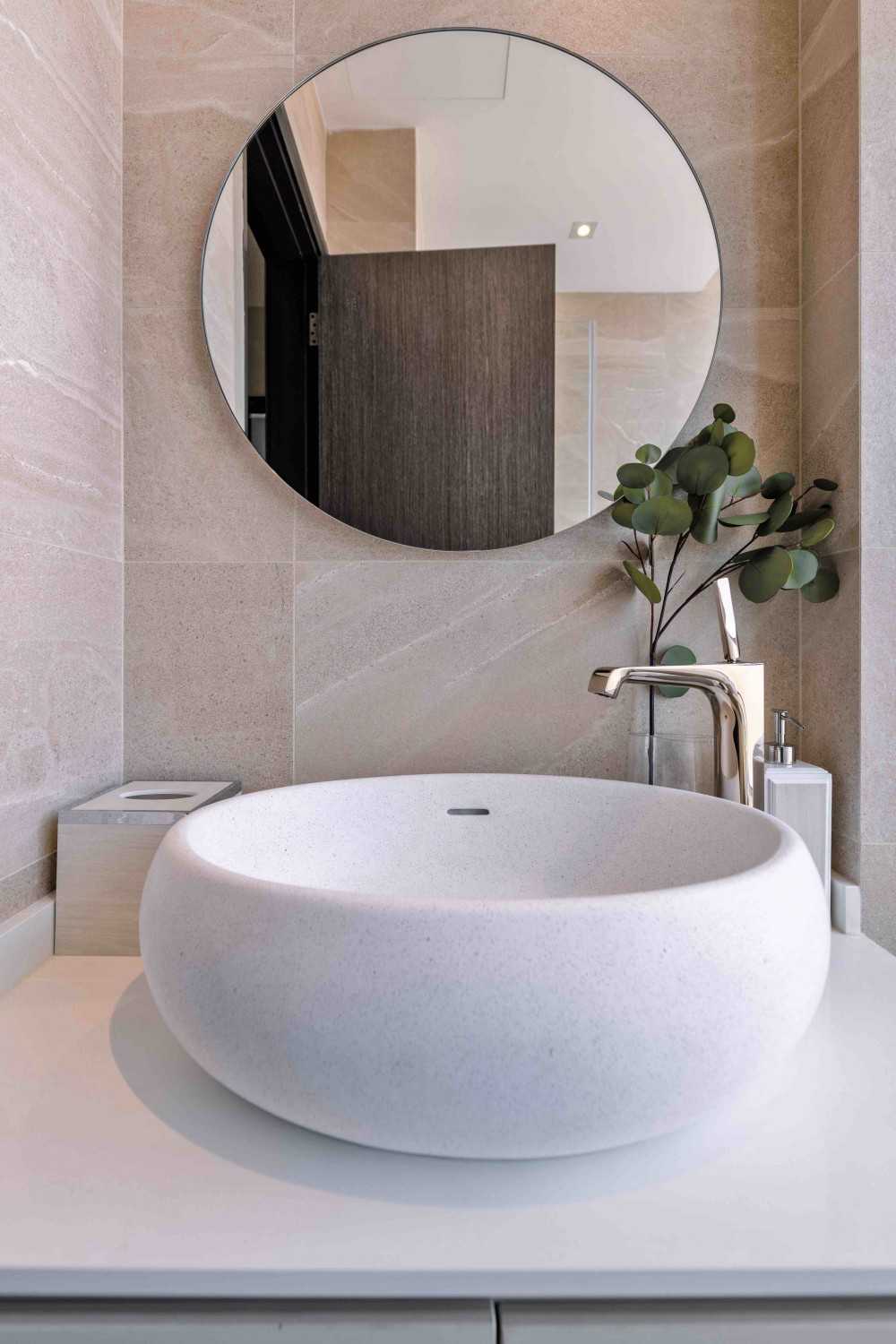 Modern Bathroom with Mirror and Shower Screen