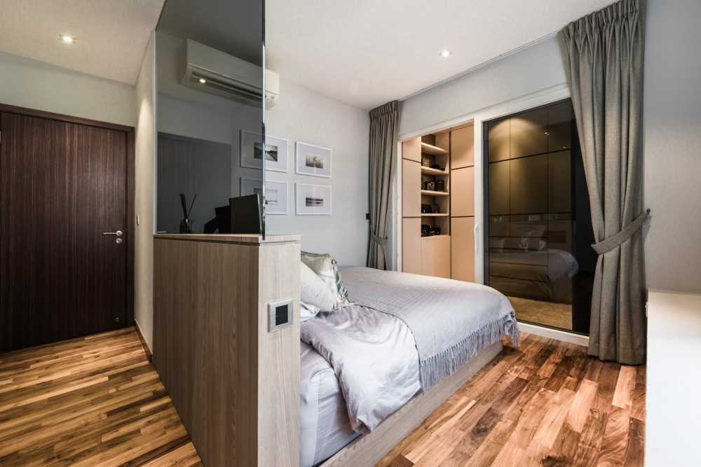 Contemporary Bedroom with Parquet Floor and Wardrobe