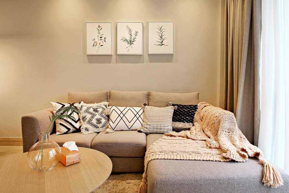 Scandinavian Living Room with Feature Wall and Cove Lighting