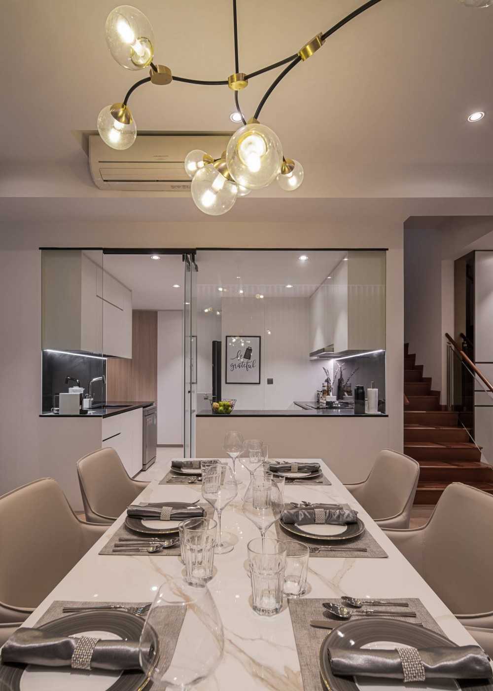 Contemporary Dining Room with Dining Table and Lighting
