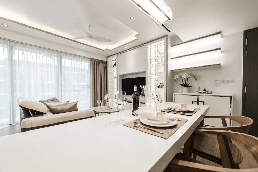 Asian Dining Room with Dining Table and Dining Chairs
