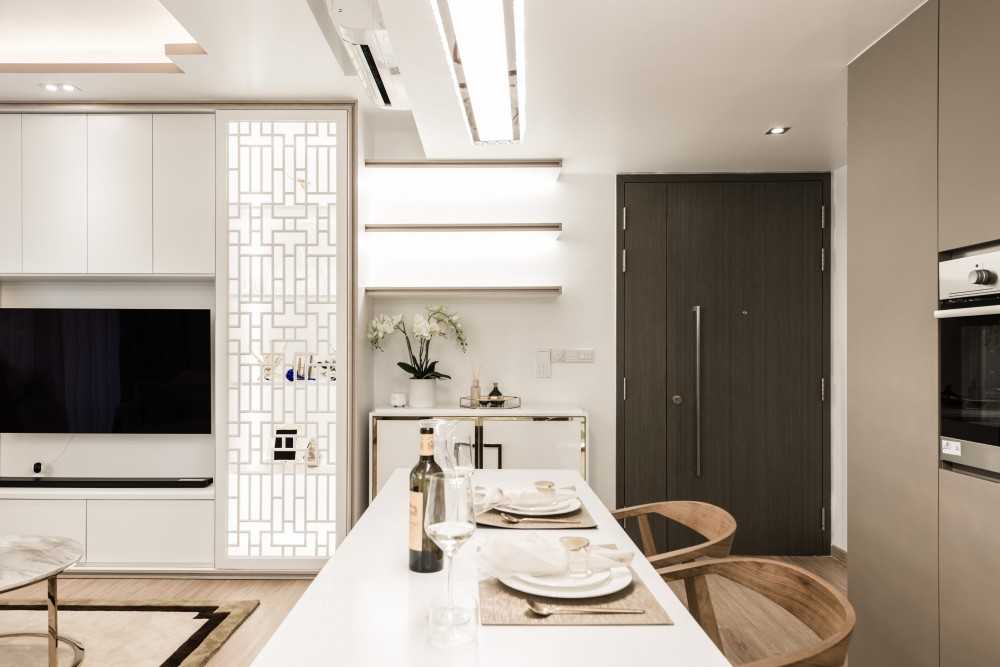Asian Dining Room with Dining Table and Dining Chairs