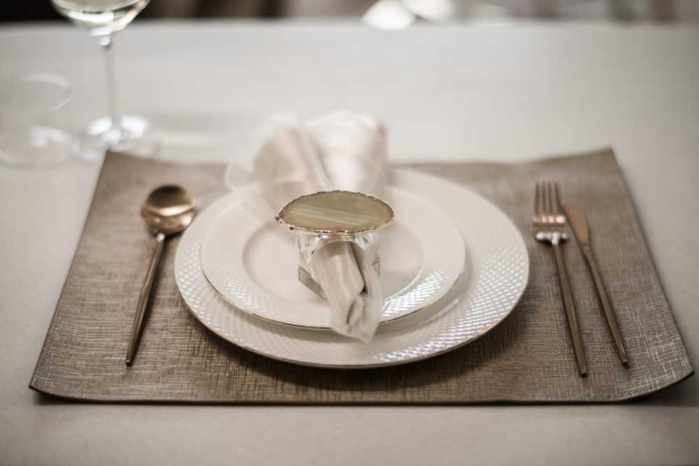 Asian Dining Room with Dining Table and Dining Chairs
