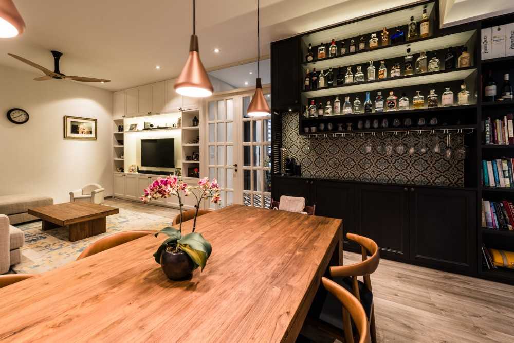 Transitional Home Bar with Countertop and Bar Counter