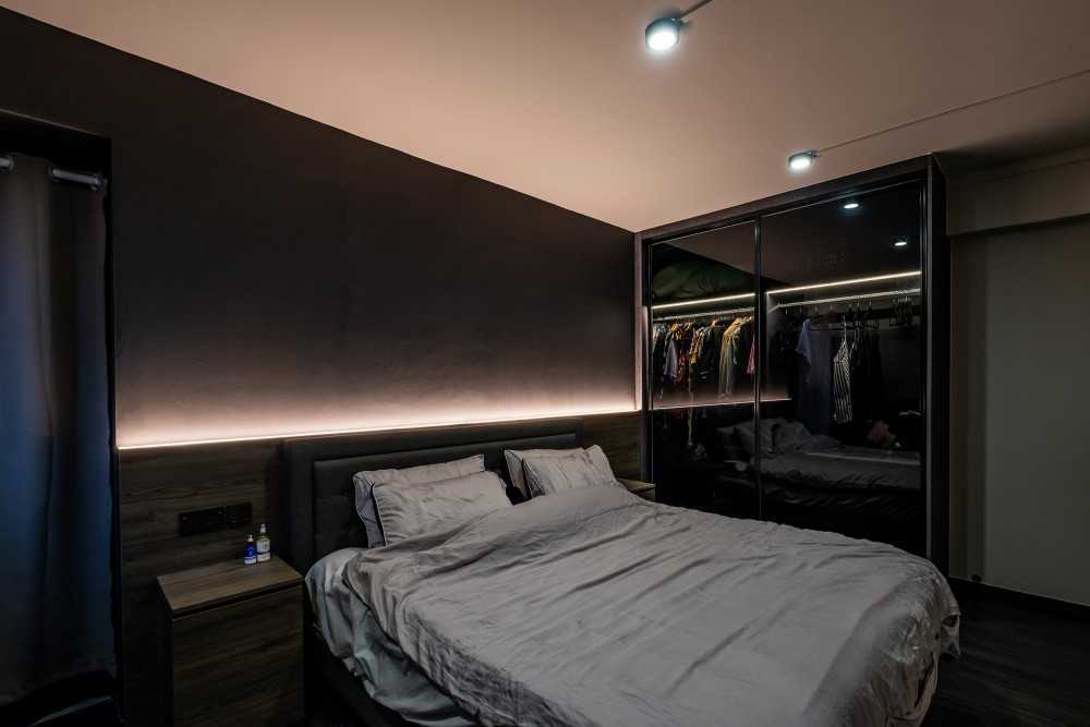 Contemporary Bedroom with Vinyl Flooring and Cove Lighting