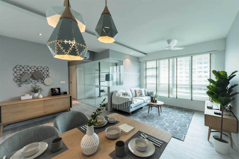 Scandinavian Dining Room with Dining Table and Dining Chairs