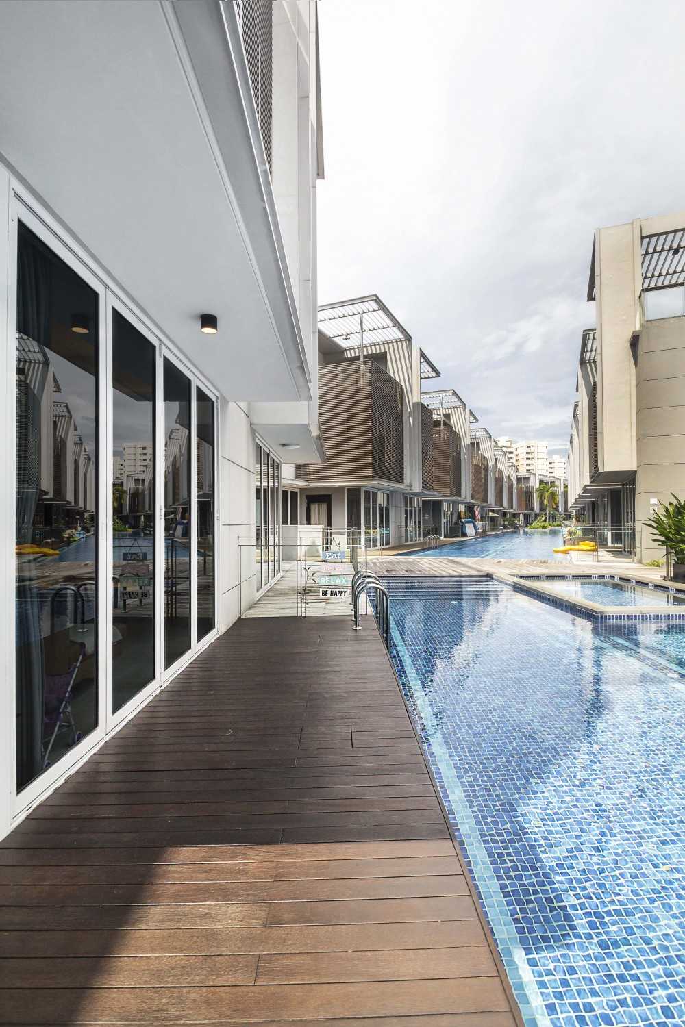 Transitional Pool with Outdoor Table and Outdoor Chairs