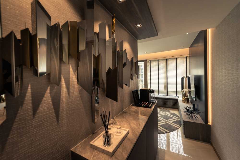 Transitional Entryway with Mirror and Shoe Rack