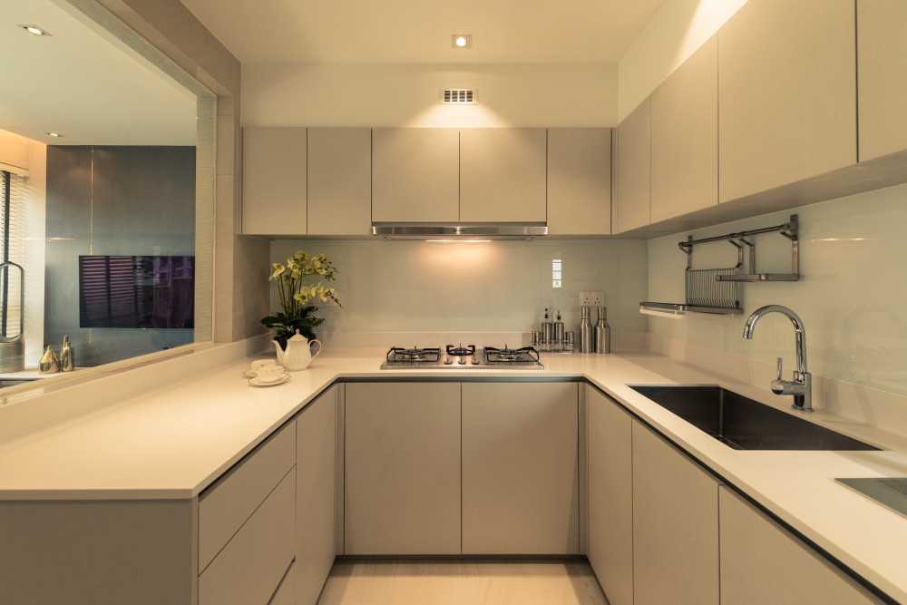 Transitional Kitchen with Kitchen Window and Open Kitchen