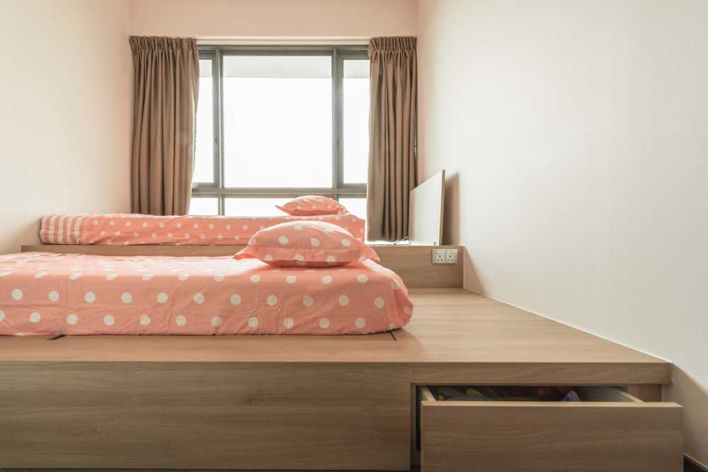 Modern Kids Room with Platform Bed and Built-in Bed