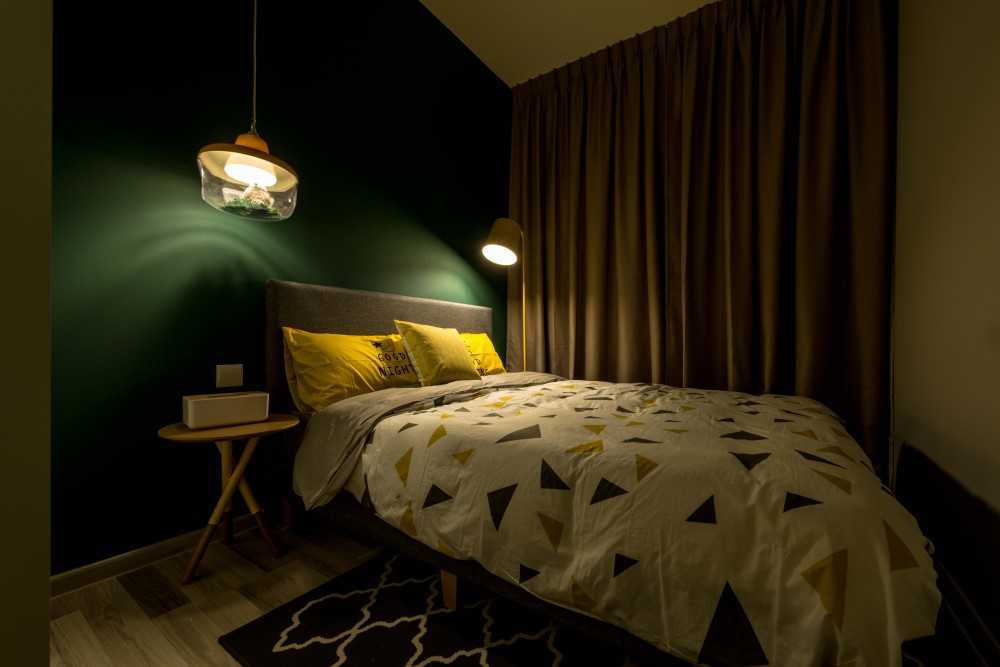 Modern Bedroom with Bedside Table and Queen Bed