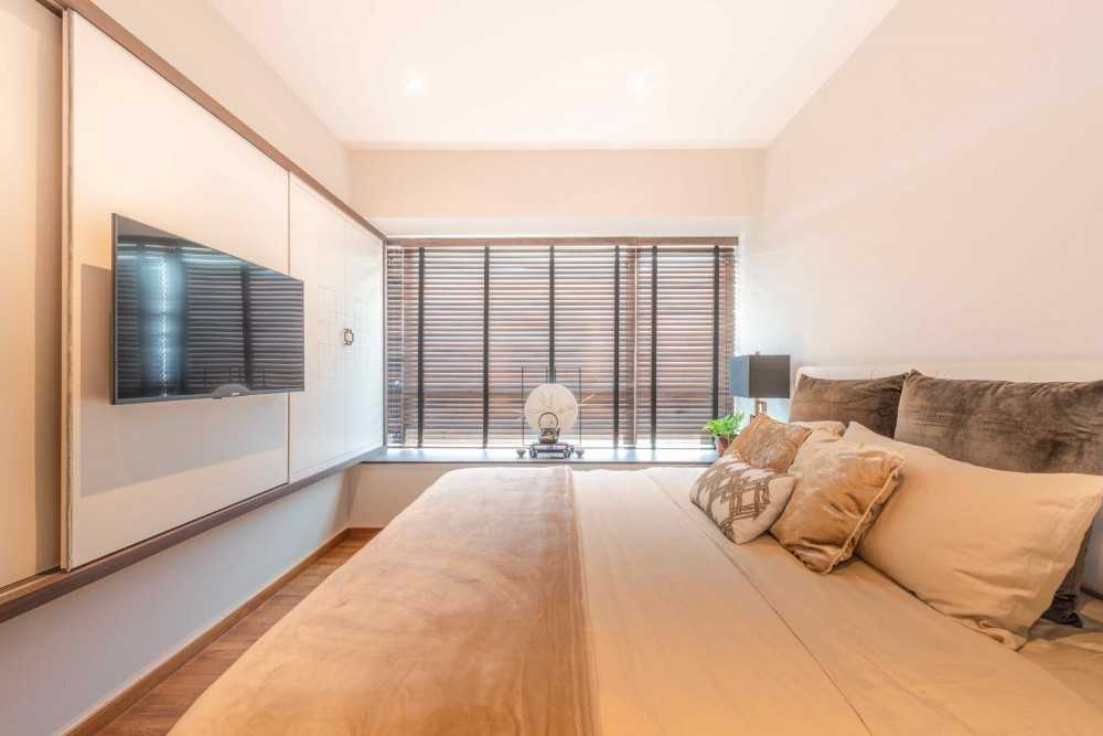 Asian Bedroom with Parquet Floor and Cove Lighting