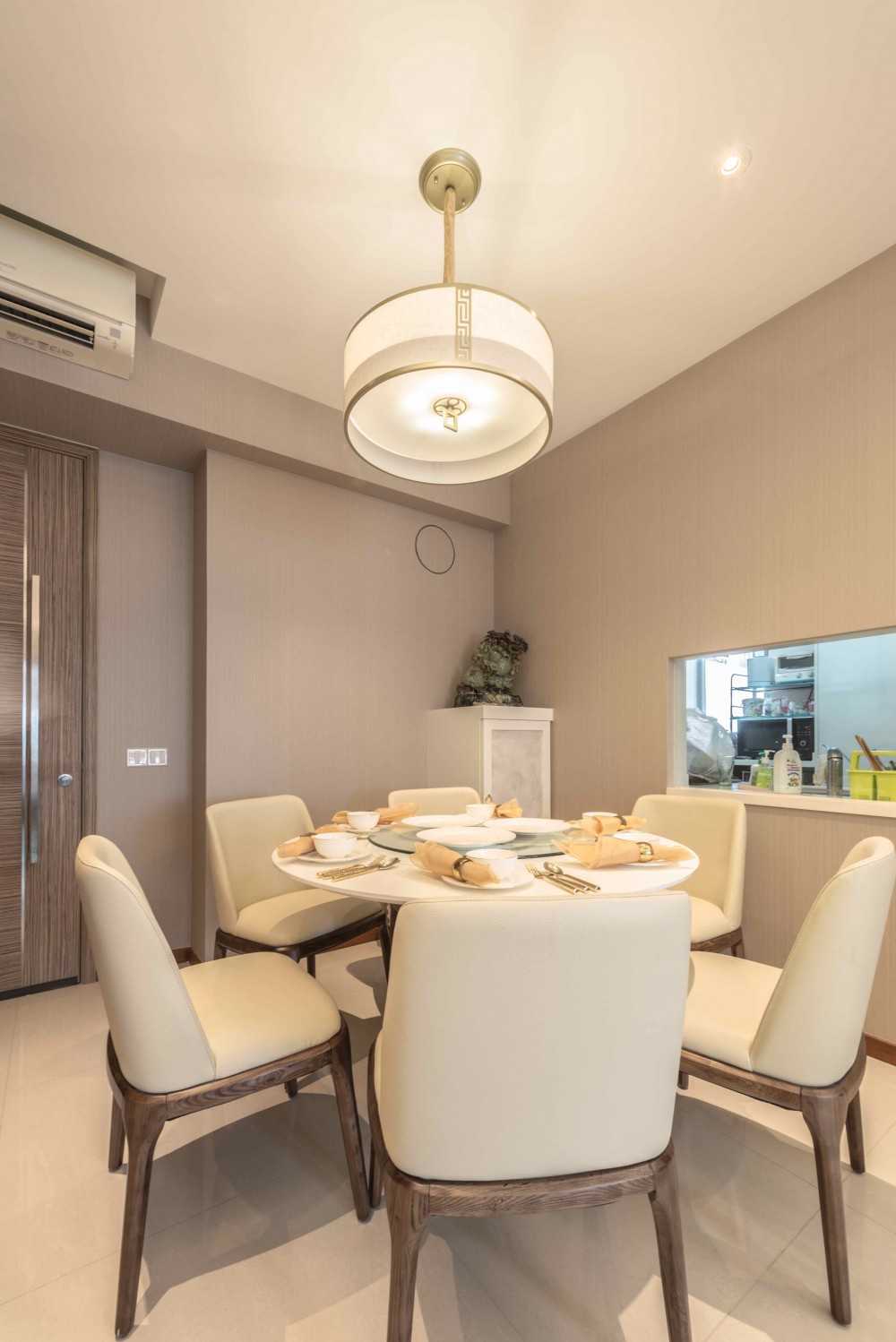 Asian Dining Room with Dining Table and Dining Chairs