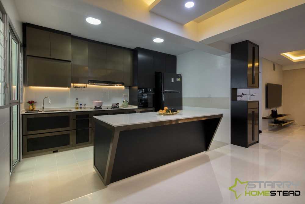 Modern Kitchen with Kitchen Island and Kitchen Cabinets