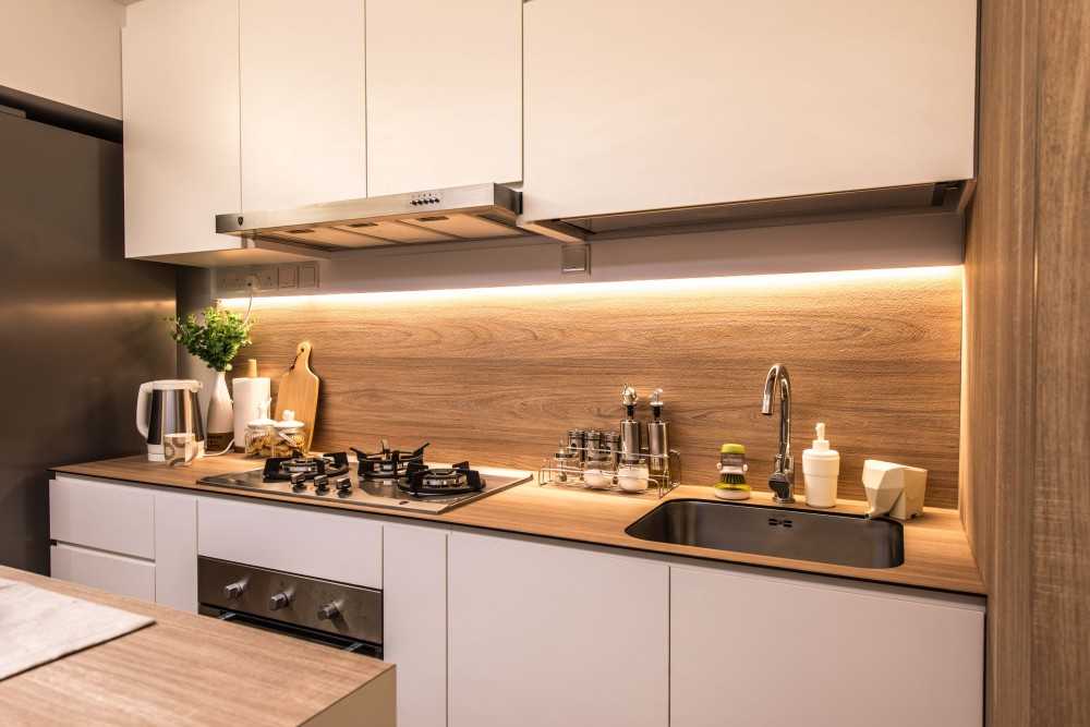 Scandinavian Kitchen with Countertop and Kitchen Backsplash