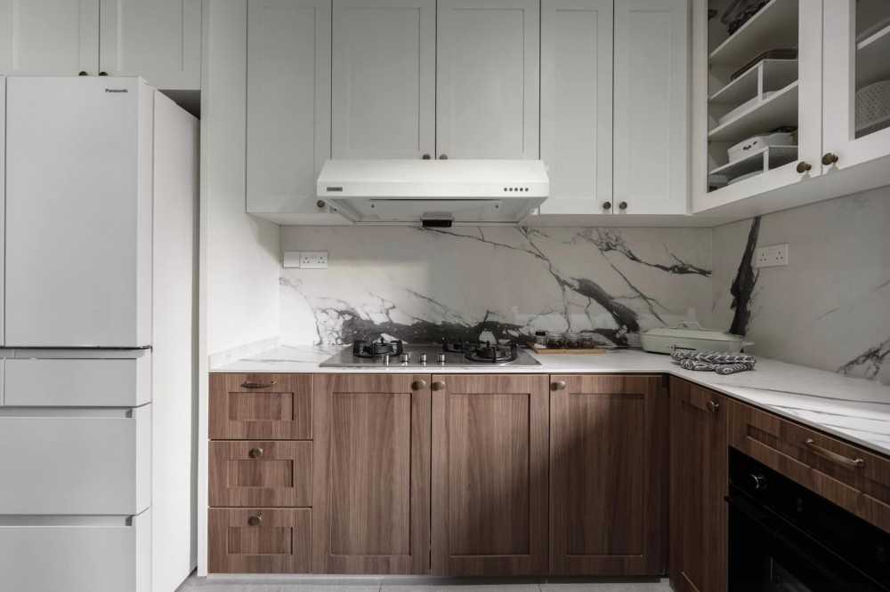 Scandinavian Kitchen with Countertop and Homogeneous Tiles