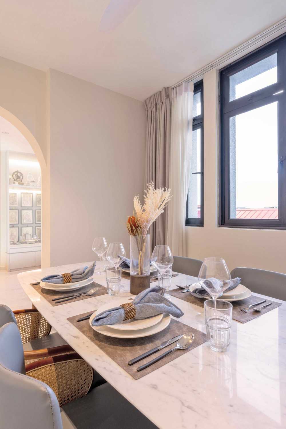 Modern Dining Room with Curtain and Dining Table