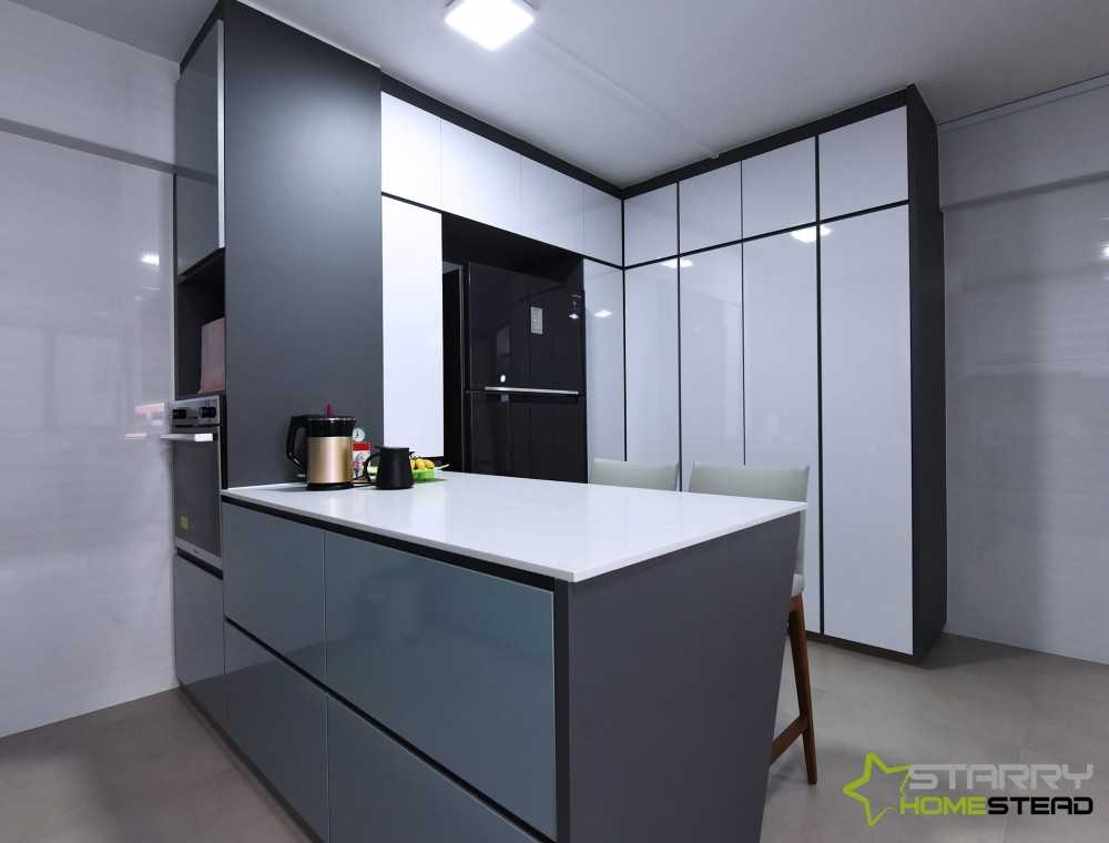 Scandinavian Kitchen with Kitchen Island and Kitchen Cabinets