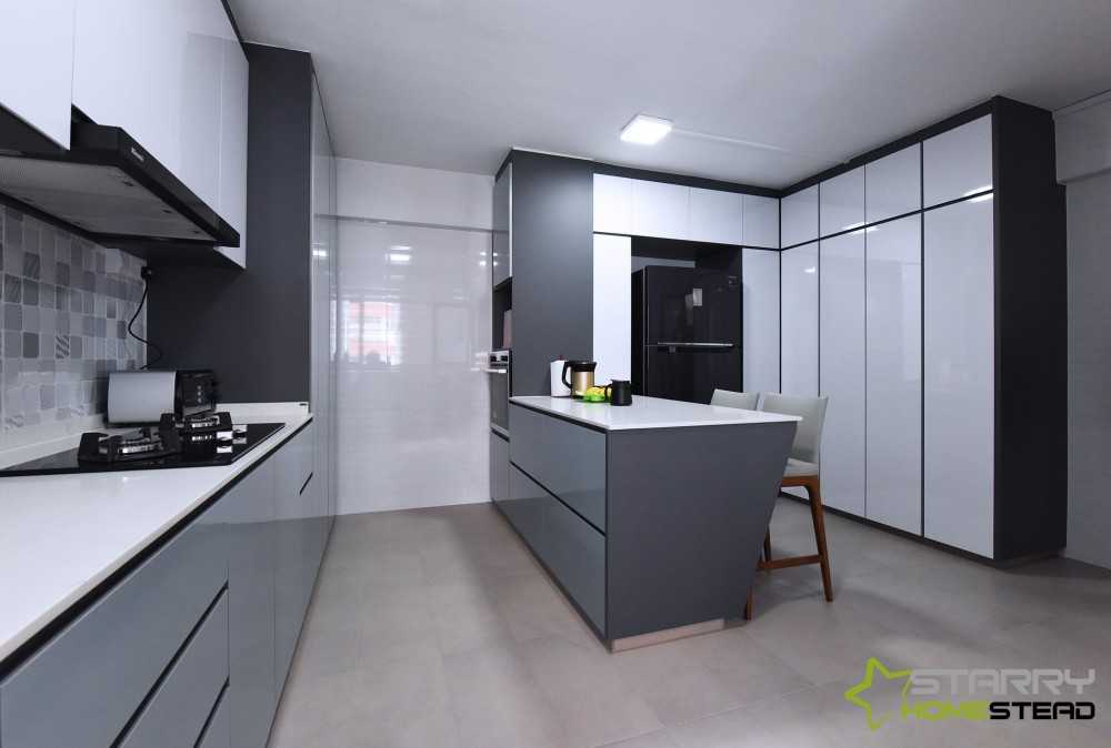 Scandinavian Kitchen with Kitchen Island and Kitchen Cabinets